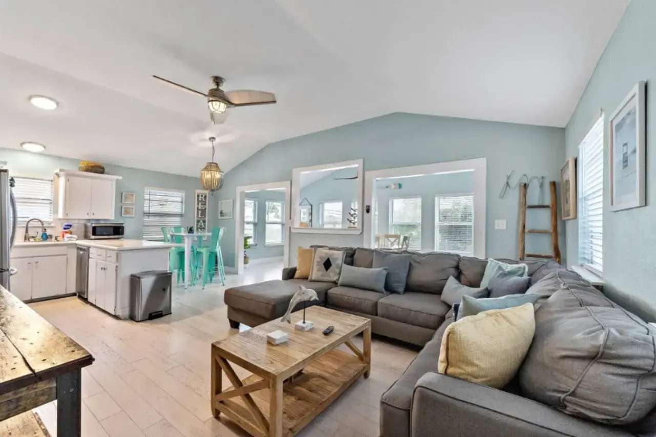 Poolside Paradise BeachBox Living Room